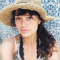 Yara professeur de Yoga Iyengar en Haute Garonne